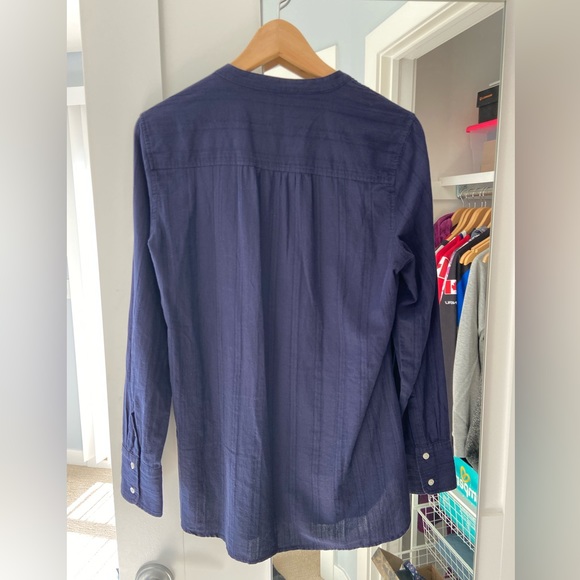 GAP navy size small 100% cotton shirt - Picture 2 of 4